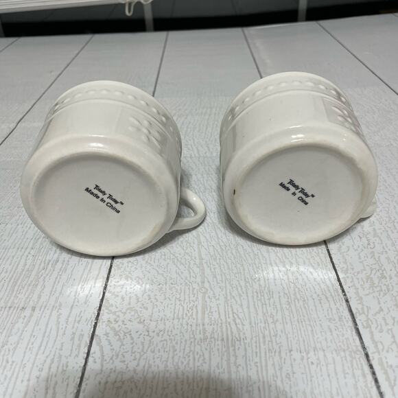 Totally Today Set of 2 White Floral and Dot Cups - Picture 3 of 10